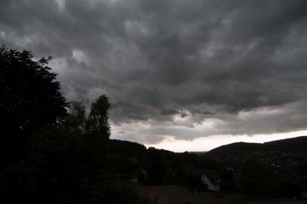 Drohendes Gewitter ueber Siegen - (c) R Pattke.jpg